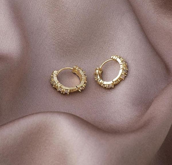 

fashion zircon small hoop earrings creative simple and elegant campus jewelry accessories huggie9032773, Golden;silver