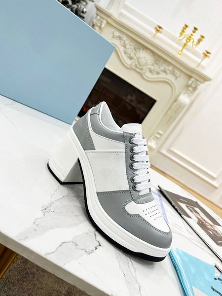 

2023 designer casual shoes classic men women calfskin shoes vintage suede sneakers reflective trainer platform sneaker print leisure shoes 0, Black