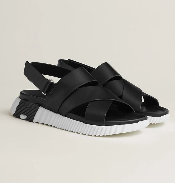 

2023 famous summer electric sandals shoes men light sole calfskin leather white black boy's beach slide flats comfort man casual walkin