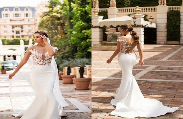 

2019 berta wedding dresses off the shoulder lace appliqued button back sweep train beach wedding dress short sleeves garden bridal4138839, White
