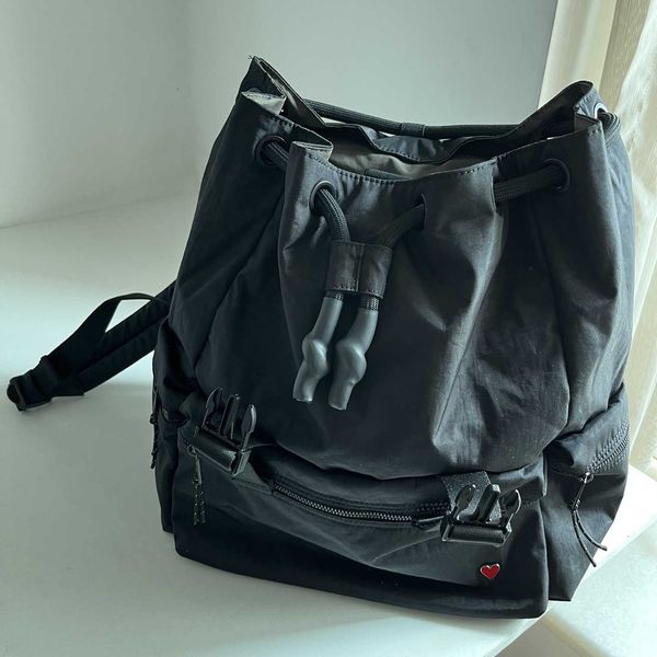 

am red heart backpack designer casual backpack computer backpack personalized backpack drawstring handbag 230615