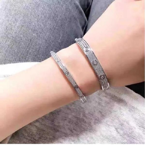 

gold bracelets ladies bracelet gold designer diamond luxury advanced materials jewelry width 7mm hidden inlay technology fade bracelet women, White