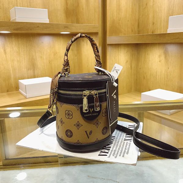 

designer bucket bag cellphone messenger crossbody shoulder bags the tote bag women luxury clutch pu handbags lady makeup bag