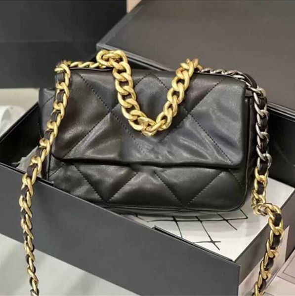 

tote bag designer chain shoulder crossbody handbag women classic cc 19 flap purse luxury lamskin leather envelope brown wallet