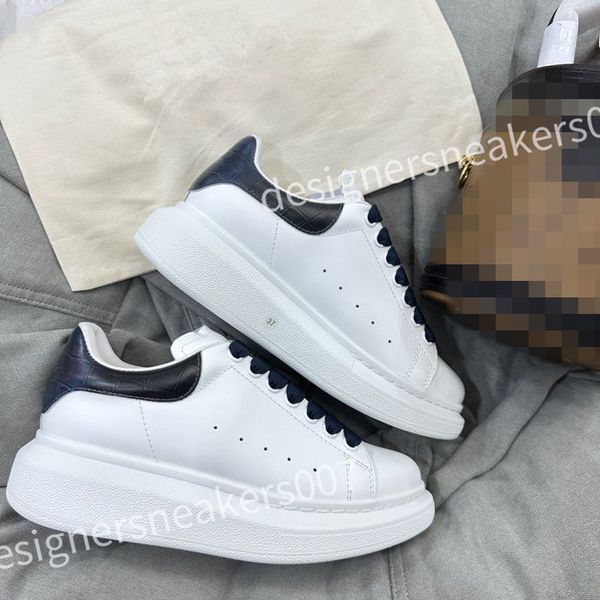 

2023 new designer women mens casual shoes fashion colorful crystal woman flats runway platform lace up trainers sneakers xsd230401, Black
