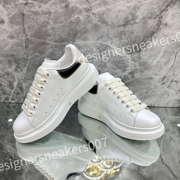 

2023 luxury designer women mens casual shoes fashion colorful crystal woman flats runway platform lace up trainers sneakers xsd230401, Black