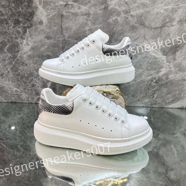 

2023 new luxury designer women mens casual shoes fashion colorful crystal woman flats runway platform lace up trainers sneakers xsd230401, Black