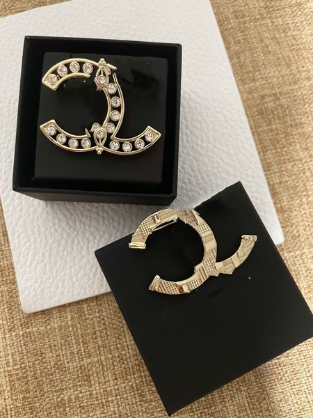 

women's crystal letter brooch classic letter brooch set lapel pin love girlfriend gift, Gray