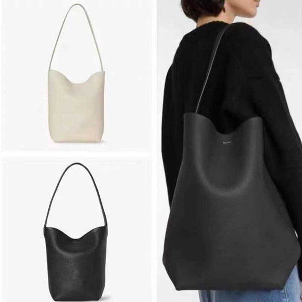 

designer bags leather bag large capacity shoulder cowhide hand mother lichee grain head layer bucketclassic tote bag the row 1253