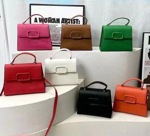 

2023 summer new designer bag women gym waist chain bags j7xg v-button willow nail chain tote bag shopping bag crossbody handbag lafite woven