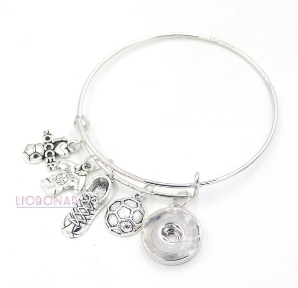

new arrival diy snap jewelry sport i love soccer charm bracelet adjustable bangles snap button bracelets for sport soccer player gifts279737, Golden;silver