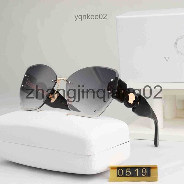 

designer versage sunglasses cycle luxurious fashion sports polarize sunglass for mens womans vintage brands baseball driving beach rimless b, White;black