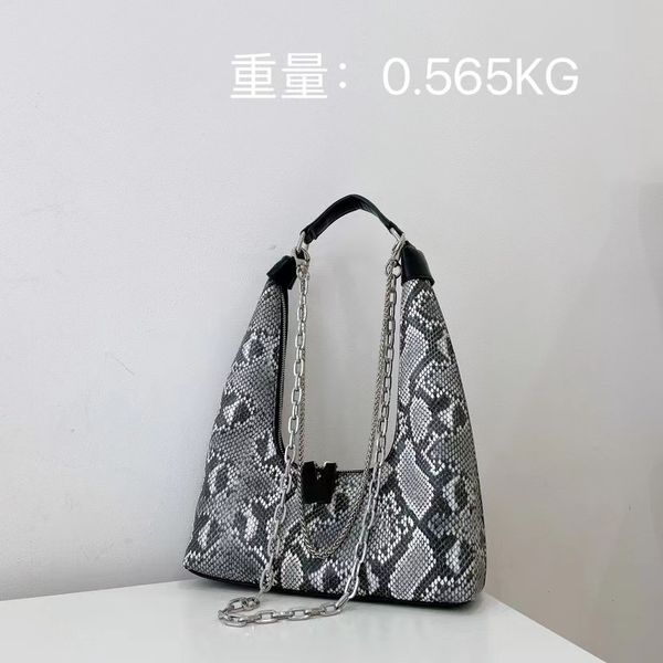 

new foreign air high-end atmospheric gradient diamond bag fashion diagonal bag underarm bag handbag