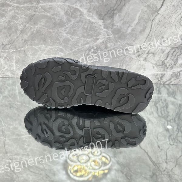 

fashion womens mens shoe womens sneakers white black shoes designer trainers quality high for women men xsd230405