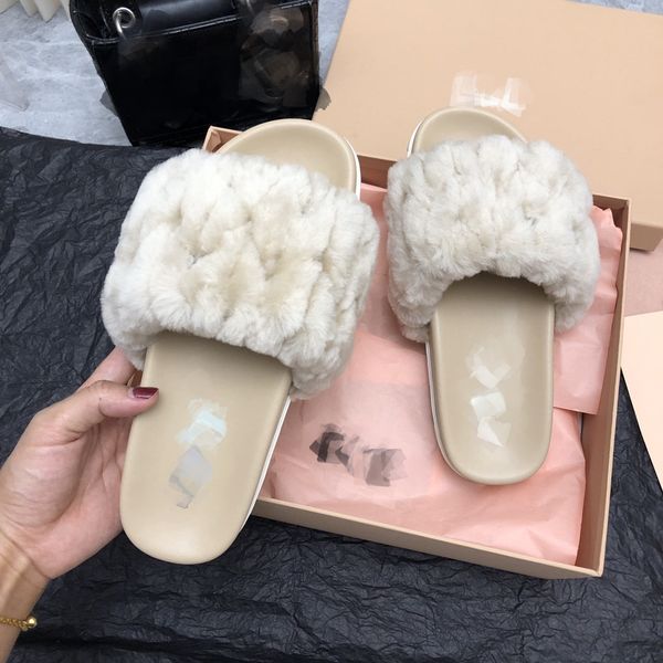 

2023 miu matelasse fur slippers real wool furry fluffy sandals women luxury platform flats low heel non slip mules shearling slides designer, Black