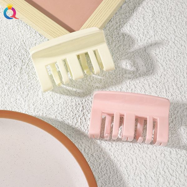 

fashion blogger designer jewelry hairdressing comb hairpin, advanced sense grip clip, back spoon shark clip accessories barrettes hair whole, Slivery;golden