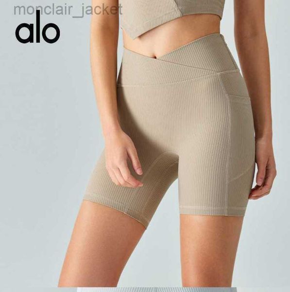 

2023 desginer alos yoga shorts ribbed high waisted tight shorts women's double pocket fitness quarter pants tight quick drying cycling, White;black