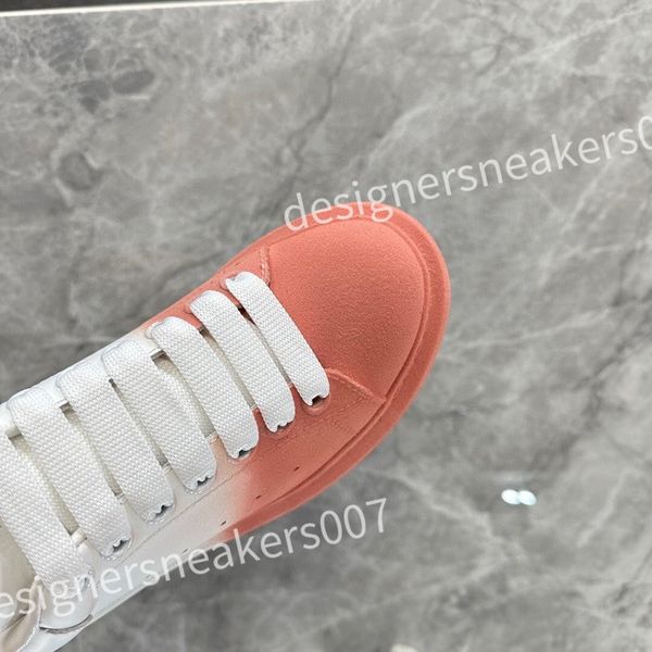 

2023 new luxurys men sneakers low white orange shoes women black running shoe light grey black designer trainers xsd230406