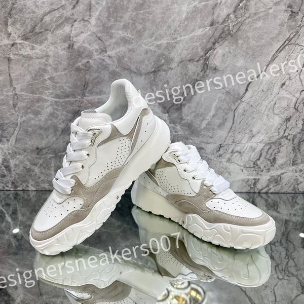 

luxury fashion womens mens shoes womens sneakers white black shoes designer trainers quality high for women men xsd230405