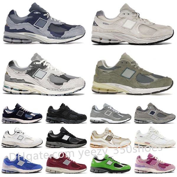 

2002r balances new shoes for men women designer shoes light grey bone light aluminum protection pack rain cloud sail royal grey trainers out