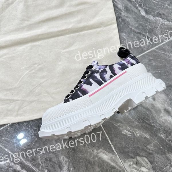 

luxury designer casual shoes trainer sneaker triple white pink sky blue black denim low mens sneakers women trainers xsd230409