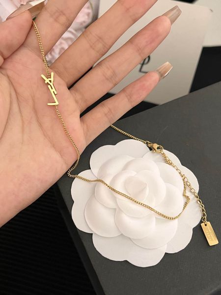 

never fade gold plated luxury designer pendant necklace stainless steel letter pendant necklace, Silver