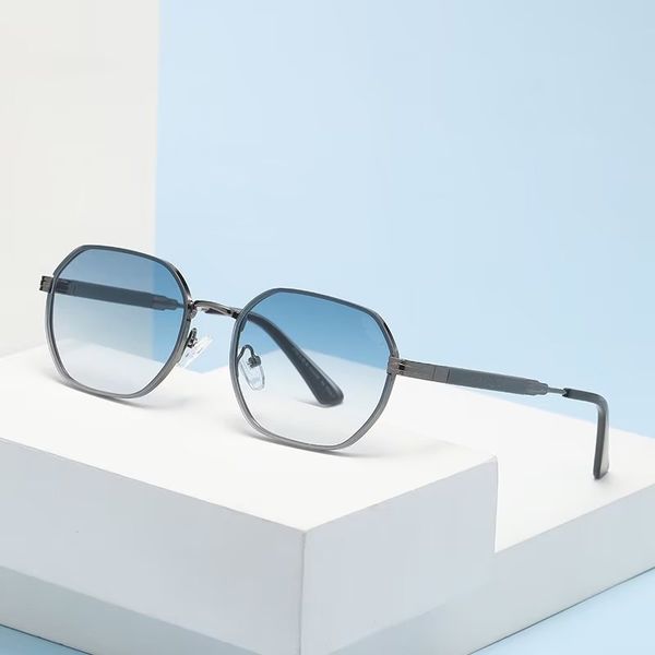 

fashion classic vintage round style gradient sunglasses women men metal small frame brand design sun glasses, White;black
