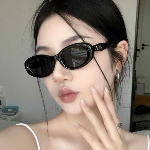 

korean version oval rice nail 2023 new high-end girl sunglasses fashionable concave sunglasses, White;black