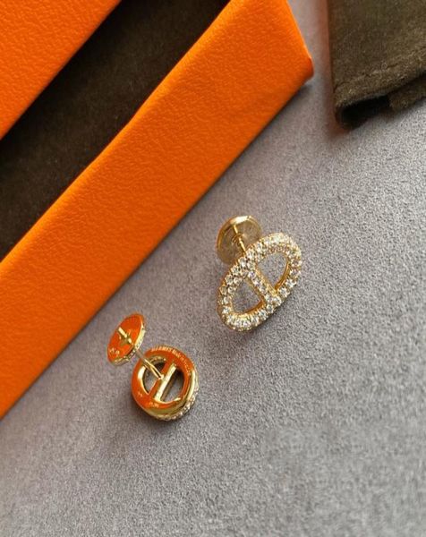 

2023 luxury quality v gold material charm stud earring with diamond in oval shape have box stamp ps30048227404, Golden