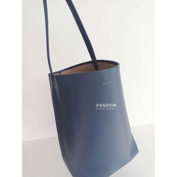 

designer bags leather commuter tote advanced sense one shoulder bucket classic tote the row m6sy