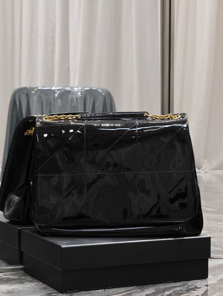

2023 new women's shoulder bag high-end quality patent leather crossbody bag is very good-looking fashion material wear-resistant commut