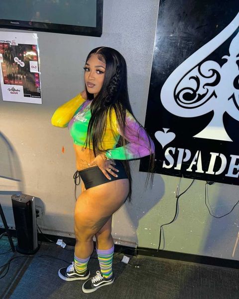 

2023ins girl t-shirt sleeve pattern girl, White