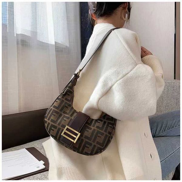 

handbag designer 2023 light luxury versatile french stick female minority letter single shoulder underarm yang qi canvas crossbody bag