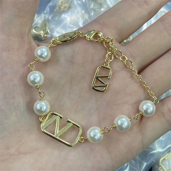

woman v logo charm bracelets letter v gold metal chain bracelet designer luxury cuff jewelry women accessories 5546, Golden;silver