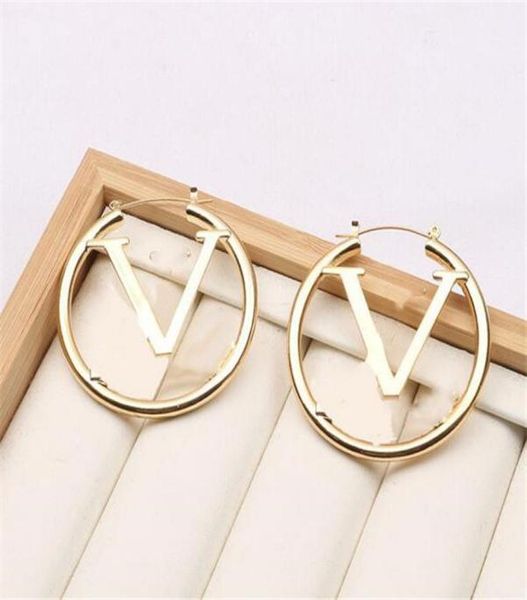 

women hoops earrings fashion womens big circle simple earring jewelry luxurys designer hollow out earrings letter stud earring1765921, Golden;silver