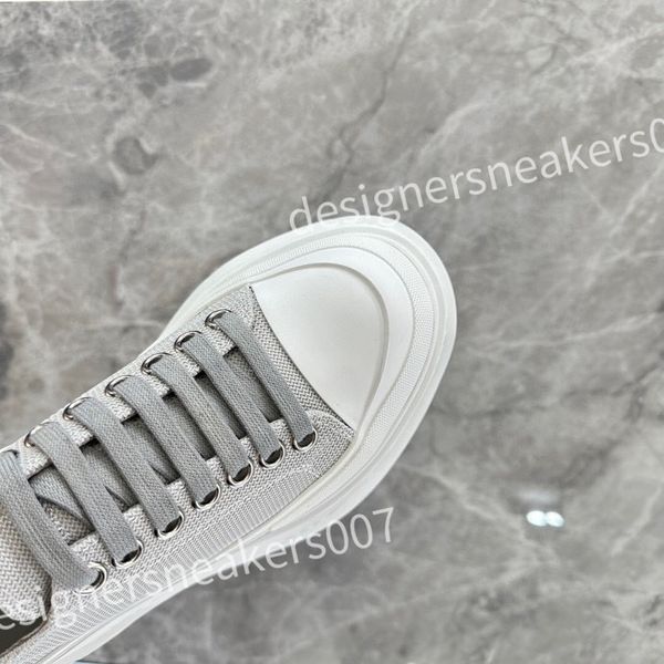 

2023 new luxurys designer casual shoes trainer sneaker triple white pink sky blue black denim low mens sneakers women trainers xsd230410