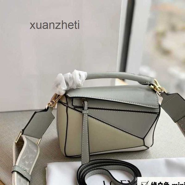 

puzzles hands outlet bags designer bag fashion green 2023 loewcbag mint cowhide geometry embroidery shoulder anagram strap large capacity co