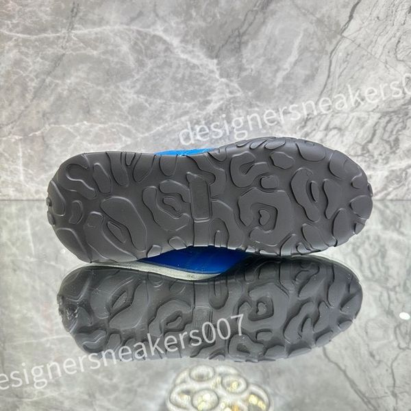 

fashion womens mens shoe womens sneakers white black shoes designer trainers quality high for women men xsd230405