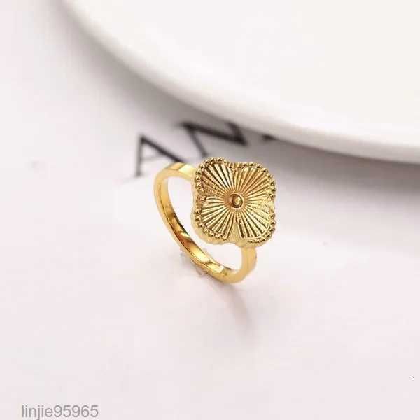 

band rings classic 4/four clover charm ring designer 18k gold shell for girl wedding mother' day fashion jewelry women gift 1, Silver