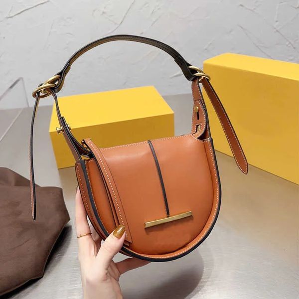

homeless designer bag women's underarm luxury handbag chain crossbody bag 8818 design shoulder purse