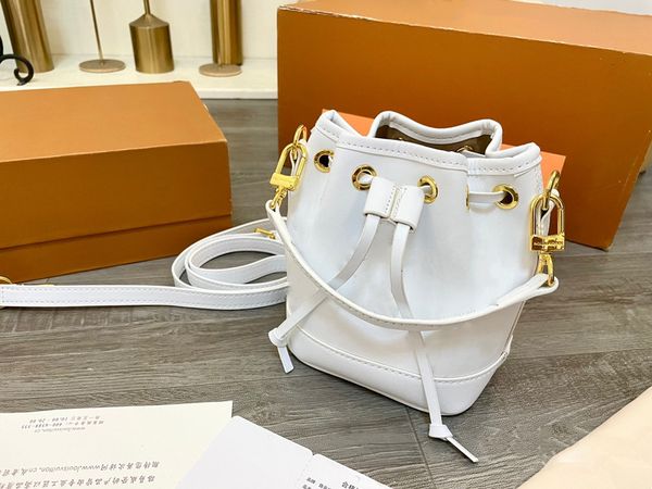 

mini bucket bag luxury designer drawstring crossbody shoulder bags handbag women vintage flower fashion removable strap monograms leather ha