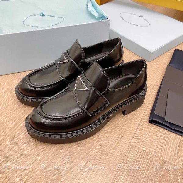 

men designer loafers dress shoes new fashion casual leather shoe glossed-leather loafer black white sneakers eur46 eat