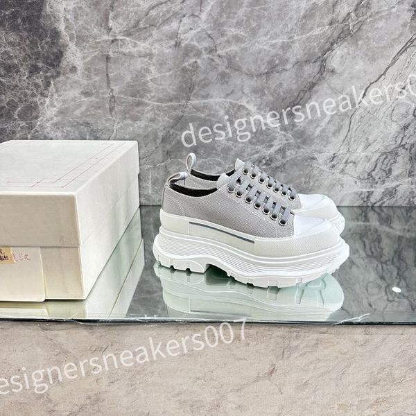 

luxurys designer casual shoes trainer sneaker triple white pink sky blue black denim low mens sneakers women trainers xsd230410