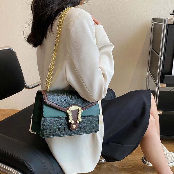 

Fashionable ladies shoulder bags fashion 6 colors niche design crocodile chain bag stereotypes thickened embossed leather handbag carved buckle women backpack, Green