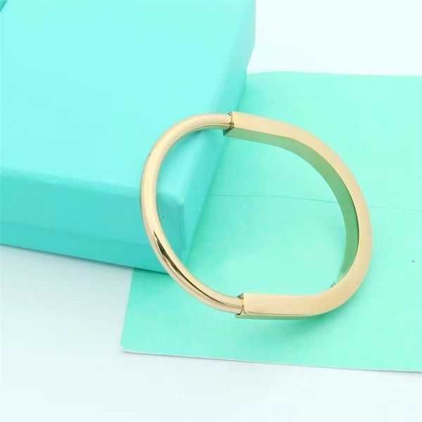 

horseshoe bracelet gold bangle designer jewelry rise silver tennis bracelets for women mens t bangles luxury fashion brand wedding party gif, Black