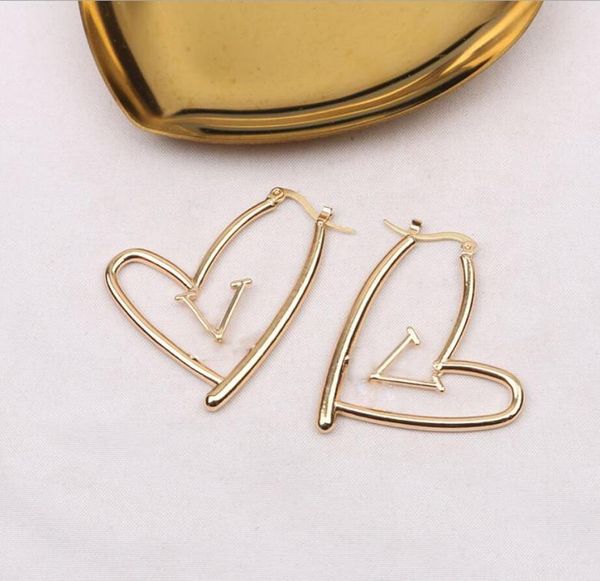 

luxury designers stud 18k gold plated brand letters charm earrings geometric fashion women heart pattern metal earring for wedding5034451, Golden