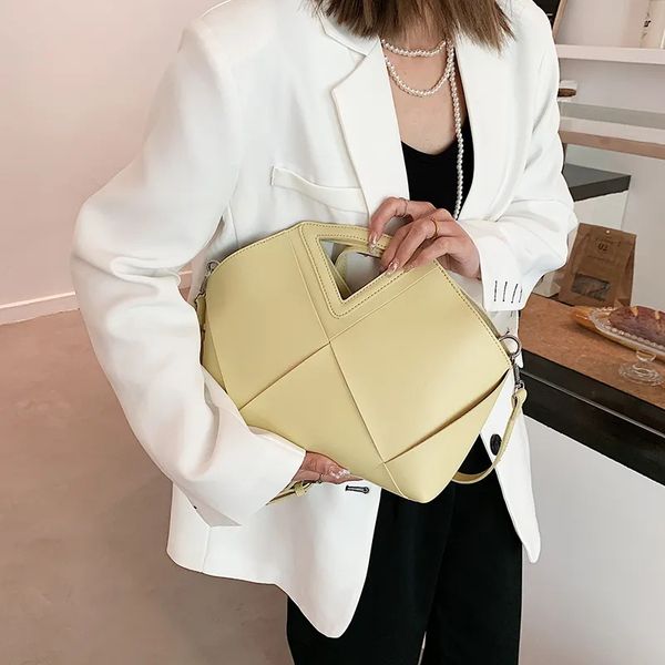 

6a tote bag luxury women's bag designer hollow tote bag reverse triangle basket leather woven bag