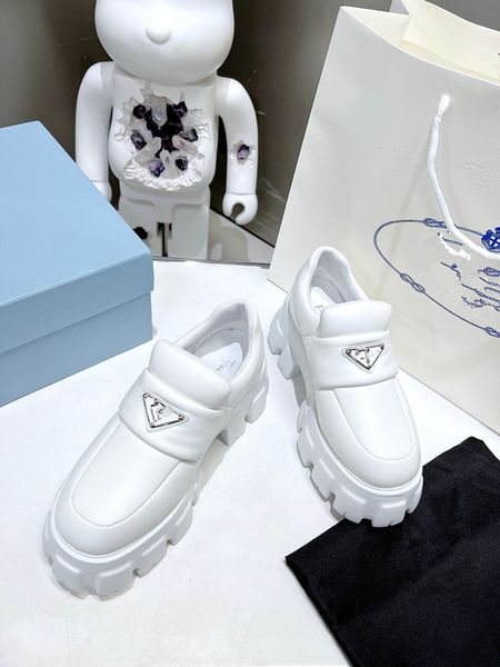 

french fashion luxury brand casual shoe designer bread shoes classic mesh sneakers for men and women napa calfskin rubber 0724, Black