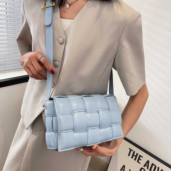 

designer bag cassette bags handmade woven bag women's shoulder bag fashionable texture woven bag