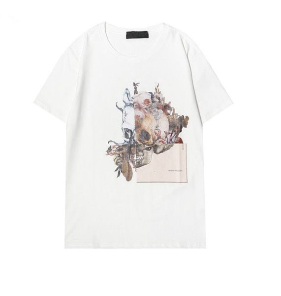 

2023 summer new short-sleeved t-shirt, unisex. the product is made of heavy industrial washing process. the front and the back are hand-pain, White;black